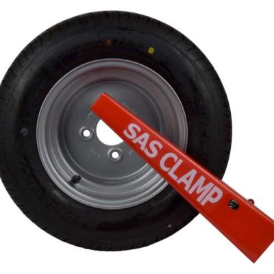 Brian James Wheel Clamp Wide Tyre HD4 Wheel Clamp 1241701 Front of wheel with Original HD4 Wheel Clamp locked onto clamp