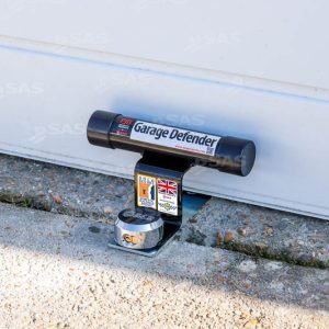 6121871 PJB301 Garage Defender Master securing a white garage