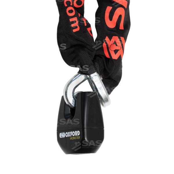8132065 Heavy Duty 2000x14mm Sq Shackle Chain & Monster Padlock close up